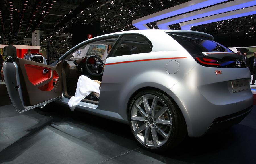  ItalDesign Tex 2011 года  (фото 8 из 40)